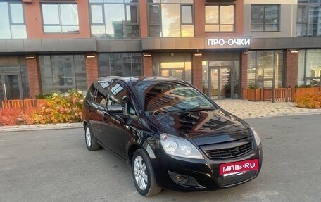 Opel Zafira B, 2012 год, 525 000 рублей, 3 фотография