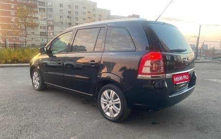 Opel Zafira B, 2012 год, 525 000 рублей, 5 фотография