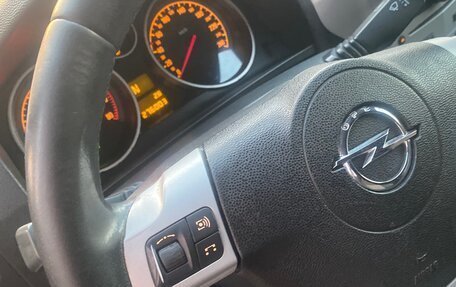 Opel Zafira B, 2012 год, 525 000 рублей, 17 фотография