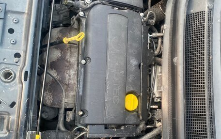 Opel Zafira B, 2012 год, 525 000 рублей, 19 фотография