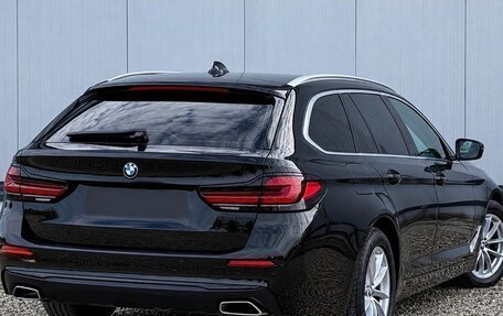 BMW 5 серия, 2022 год, 3 470 000 рублей, 4 фотография