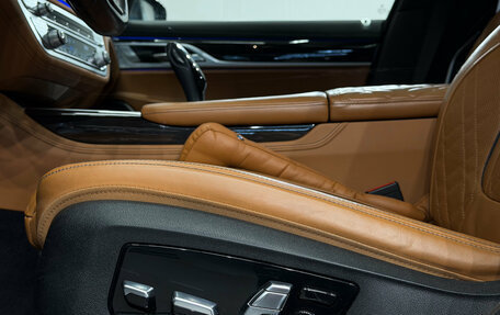 BMW 7 серия, 2021 год, 7 100 000 рублей, 14 фотография