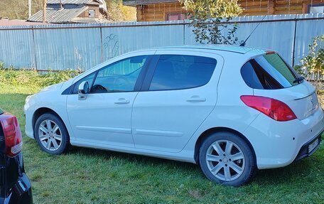 Peugeot 308 II, 2012 год, 399 999 рублей, 2 фотография