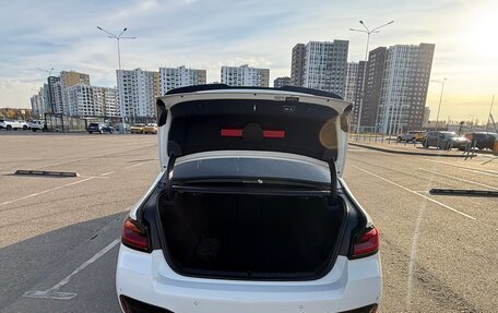 BMW 5 серия, 2022 год, 4 649 000 рублей, 12 фотография