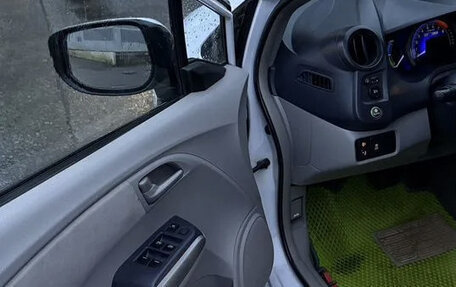 Honda Insight II рестайлинг, 2009 год, 590 000 рублей, 12 фотография