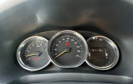 Renault Logan II, 2021 год, 500 000 рублей, 11 фотография