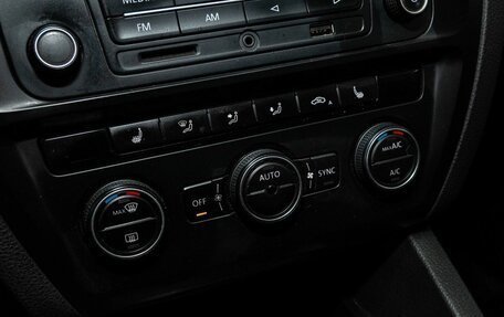 Volkswagen Jetta VII, 2016 год, 1 040 000 рублей, 10 фотография