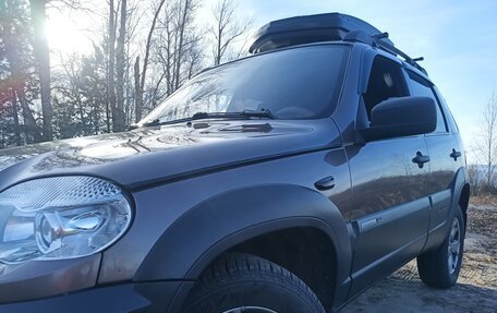 Chevrolet Niva I рестайлинг, 2015 год, 699 000 рублей, 8 фотография