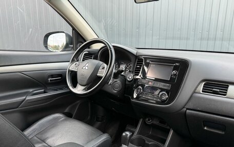 Mitsubishi Outlander III рестайлинг 3, 2012 год, 1 359 000 рублей, 15 фотография