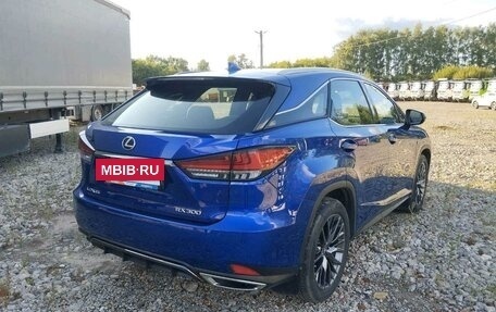 Lexus RX IV рестайлинг, 2020 год, 4 690 000 рублей, 3 фотография