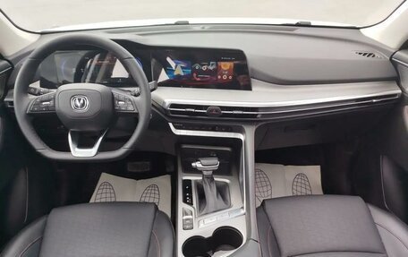 Changan CS35 Plus, 2024 год, 1 750 000 рублей, 5 фотография