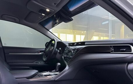 Toyota Camry, 2020 год, 3 255 000 рублей, 13 фотография