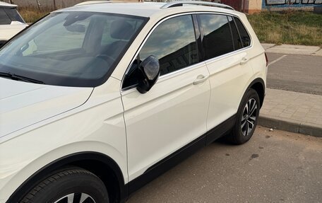 Volkswagen Tiguan II, 2019 год, 2 100 000 рублей, 1 фотография