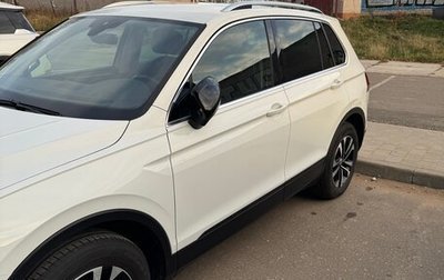 Volkswagen Tiguan II, 2019 год, 2 100 000 рублей, 1 фотография