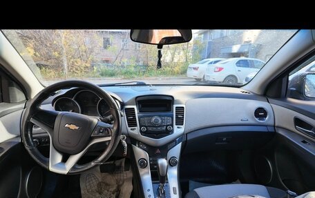 Chevrolet Cruze II, 2012 год, 749 000 рублей, 10 фотография