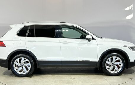 Volkswagen Tiguan II, 2021 год, 3 000 000 рублей, 5 фотография