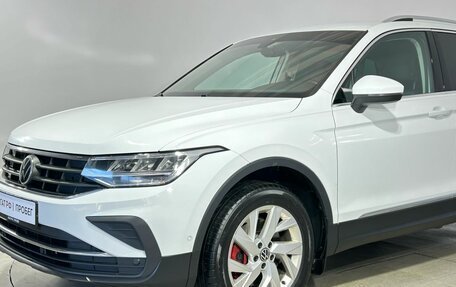 Volkswagen Tiguan II, 2021 год, 3 000 000 рублей, 12 фотография
