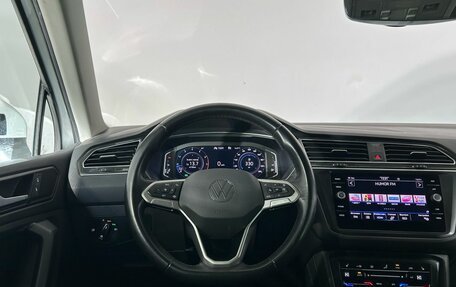 Volkswagen Tiguan II, 2021 год, 3 000 000 рублей, 17 фотография