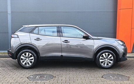 Peugeot 2008 II, 2021 год, 1 799 000 рублей, 3 фотография