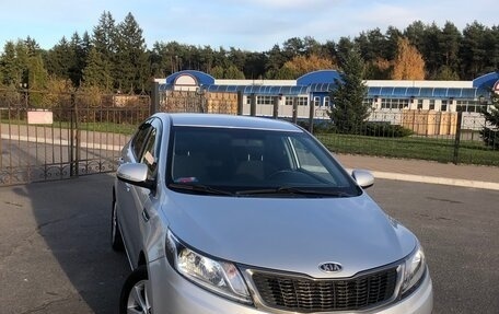 KIA Rio III рестайлинг, 2011 год, 820 000 рублей, 2 фотография