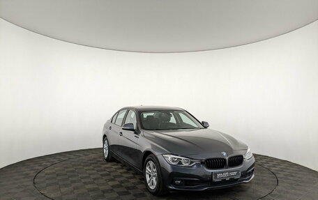 BMW 3 серия, 2018 год, 1 995 000 рублей, 3 фотография