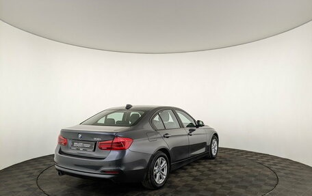 BMW 3 серия, 2018 год, 1 995 000 рублей, 5 фотография