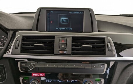 BMW 3 серия, 2018 год, 1 995 000 рублей, 15 фотография