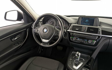 BMW 3 серия, 2018 год, 1 995 000 рублей, 25 фотография