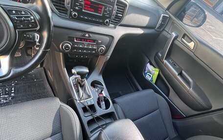 KIA Sportage IV рестайлинг, 2017 год, 2 140 000 рублей, 13 фотография