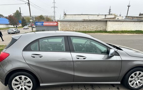 Mercedes-Benz A-Класс, 2015 год, 1 100 000 рублей, 4 фотография