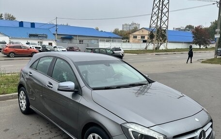 Mercedes-Benz A-Класс, 2015 год, 1 100 000 рублей, 3 фотография